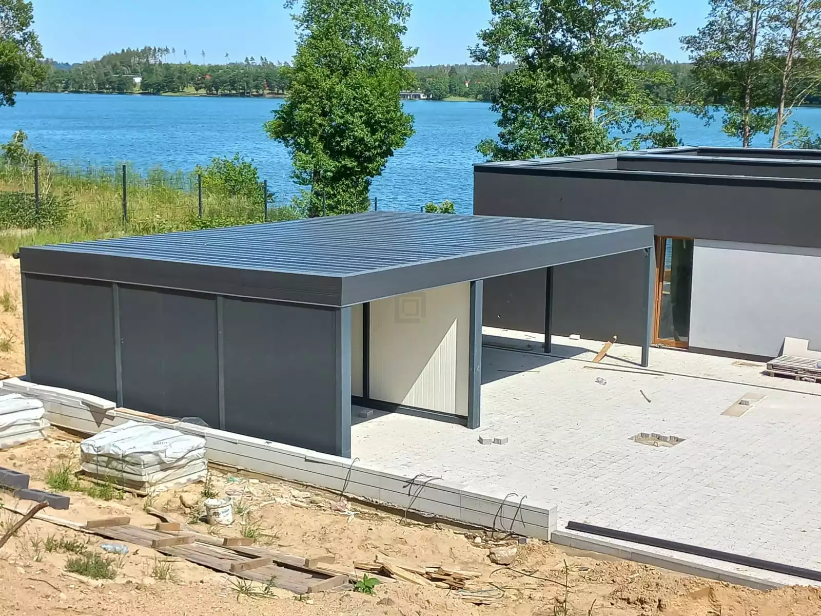 Carport aus Polen mit Montage – worauf sollte man beim Kauf achten?